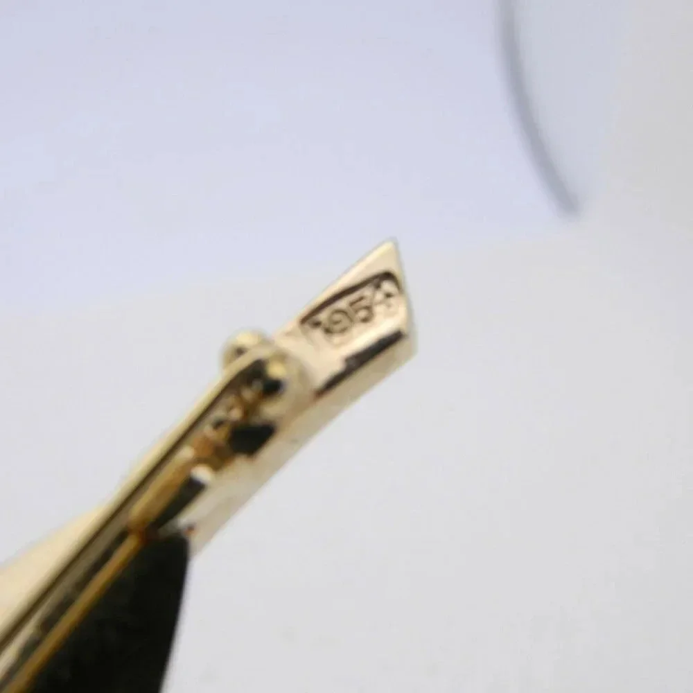 Gold Tone RARE BOUCHER 5954 Clear Baguette Brooch